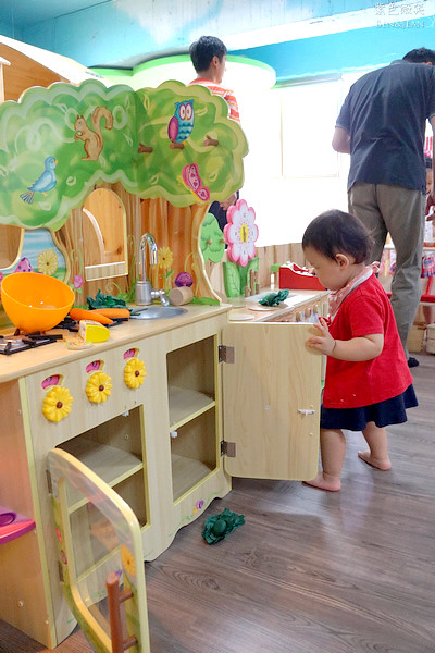童遊森林館》台北市親子室內遊戲樂園~開闊空間進口木製玩具超吸睛，要提早預約喔! @紫色微笑 Ben&amp;Jean 饗樂生活