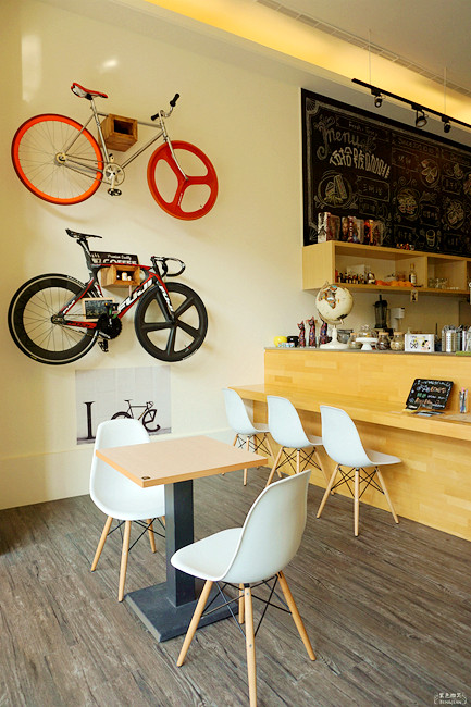 伍拾號咖啡店.宜蘭礁溪~以自行車為主題的北歐風格咖啡店，美味舒芙蕾高CP值 @紫色微笑 Ben&amp;Jean 饗樂生活