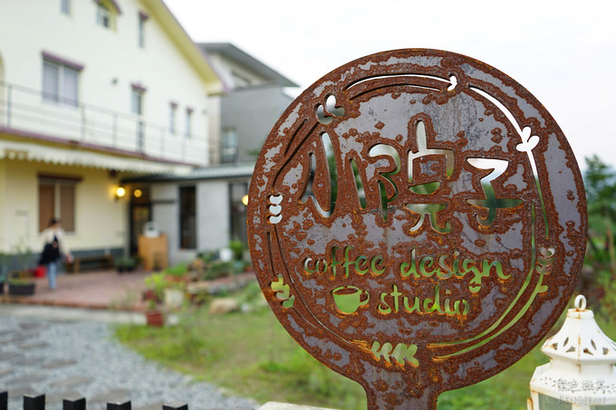 宜蘭員山》小院子咖啡 畫廊 ~帶點居家風味與藝術氣息的咖啡廳 @紫色微笑 Ben&amp;Jean 饗樂生活