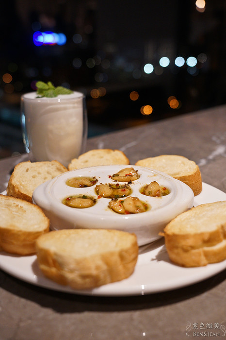 Mad for Garlic大蒜餐廳▋來自韓國以大蒜為主題的餐廳，聽說在香港、新加坡的評價都很棒，大蒜風味的再提升，去除辛辣味，顛覆對味覺的想像，也是味蕾的新體驗，(捷運101站美食微風南山) @紫色微笑 Ben&amp;Jean 饗樂生活