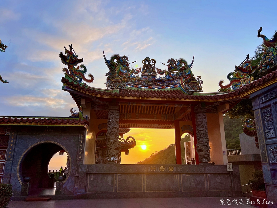 【台北內湖】碧山巖、白石湖吊橋半日遊！捷運直達後花園，無敵夜景、空中紫色巨龍、景觀咖啡廳全攻略 @紫色微笑 Ben Jean 饗樂生活