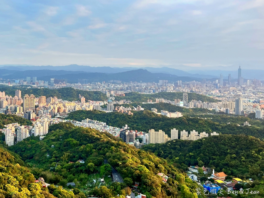 【台北內湖】碧山巖、白石湖吊橋半日遊！捷運直達後花園，無敵夜景、空中紫色巨龍、景觀咖啡廳全攻略 @紫色微笑 Ben Jean 饗樂生活