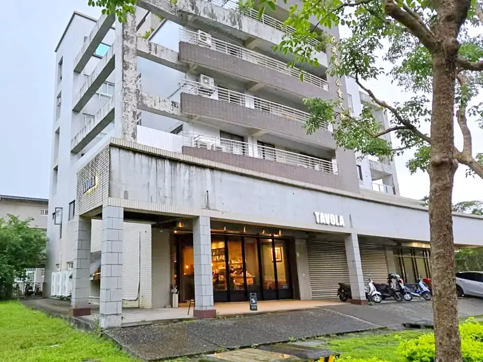 宜蘭美食餐廳【TAVOLA pizzeria】道地的披薩口味，寵物友善，雙人、四人分享餐超讚（餐點價目表） @紫色微笑 Ben Jean 饗樂生活