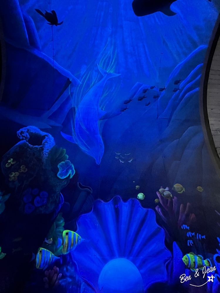 蘇東隧道(免門票)3D海洋彩繪海底隧道  燈光照射下秒變身螢光世界 網美打卡秘境｜宜蘭蘇澳景點 @紫色微笑 Ben&amp;Jean 饗樂生活