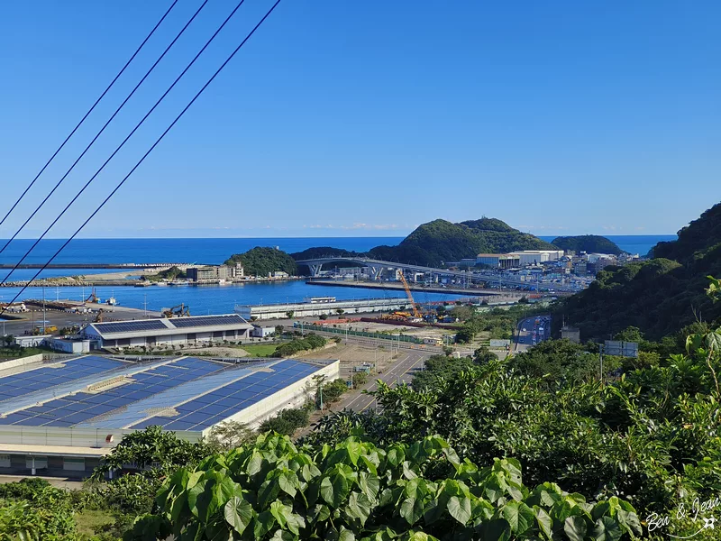 砲台山風景區》巨大老榕，鳥瞰三澳風景(蘇澳、北方澳、南方澳)、扇形火車庫 ，軍商漁港三合一的美景盡收眼底 @紫色微笑 Ben&amp;Jean 饗樂生活