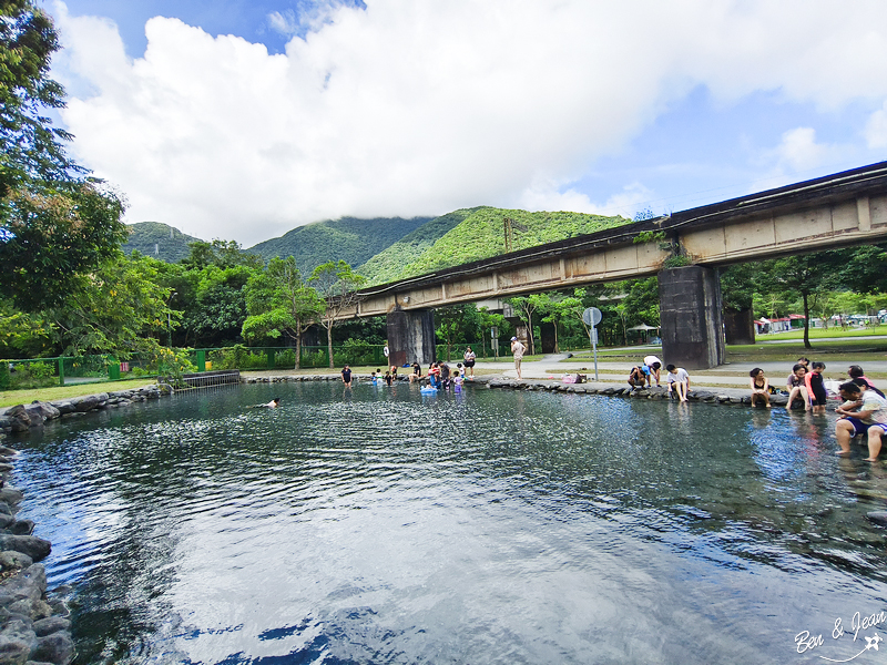 東岳湧泉》免門票熱門戲水景點，16度C的清涼野溪親子景點 @紫色微笑 Ben&amp;Jean 饗樂生活