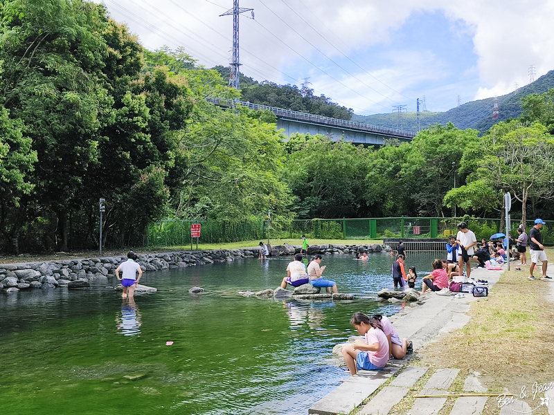 東岳湧泉》免門票熱門戲水景點，16度C的清涼野溪親子景點 @紫色微笑 Ben&amp;Jean 饗樂生活