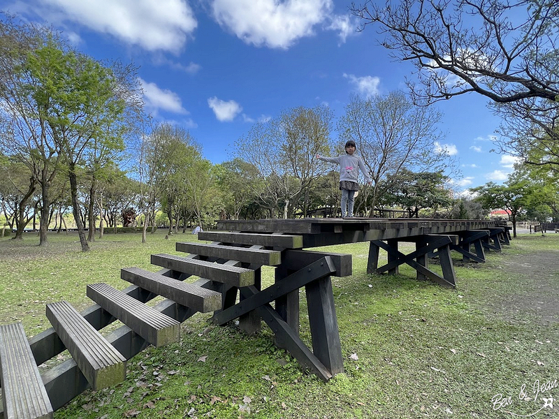 羅東林場》羅東林業文化園區，火車頭環湖步道、林場kids扣屋免費遊戲室，羅東一日遊 @紫色微笑 Ben&amp;Jean 饗樂生活