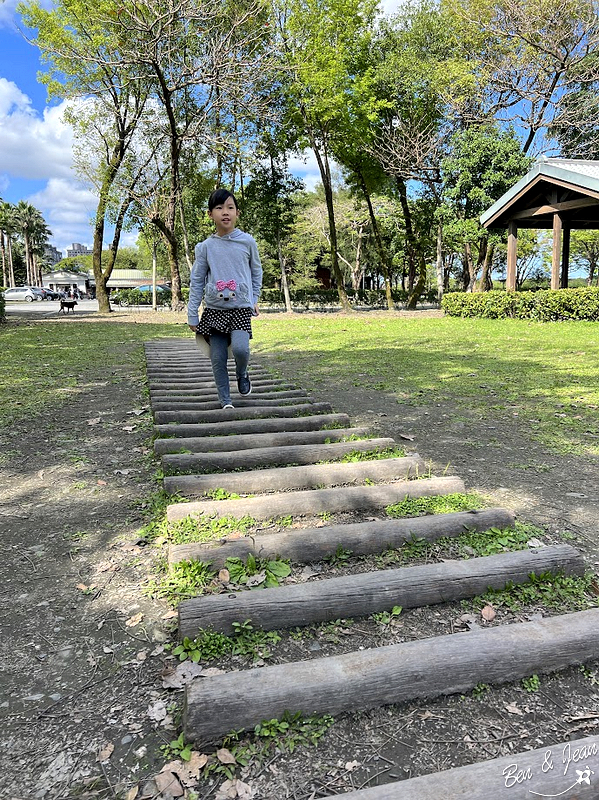 羅東林場》羅東林業文化園區，火車頭環湖步道、林場kids扣屋免費遊戲室，羅東一日遊 @紫色微笑 Ben&amp;Jean 饗樂生活