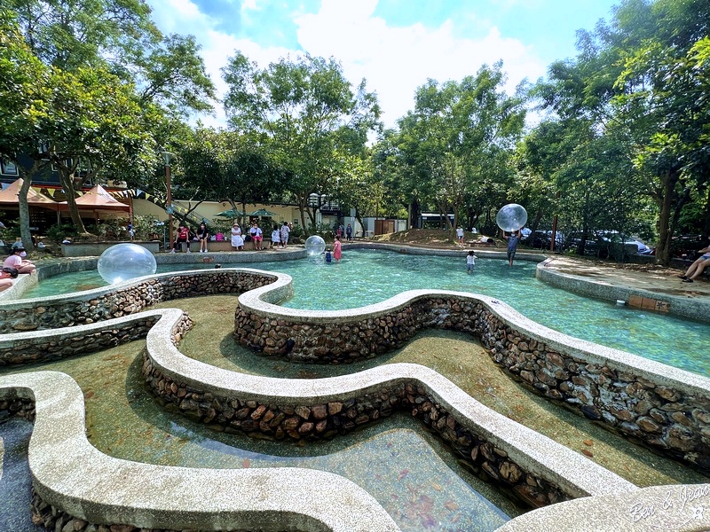 【桃米親水公園】埔里限定潑水節！山泉戲水池＋巨大泡泡球，清涼又好玩 @紫色微笑 Ben Jean 饗樂生活