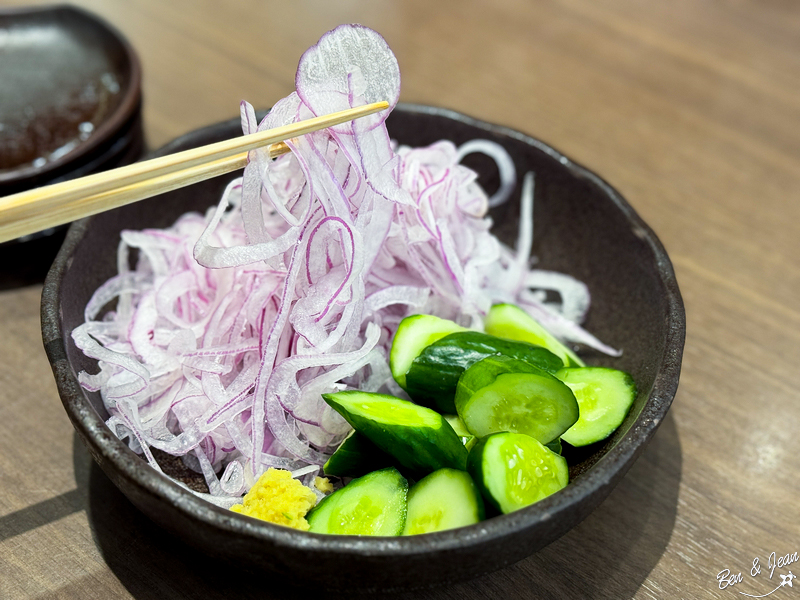 山本屋總本家味噌烏龍麵》近百年歷史的名古屋超人氣特色料理「味噌烏龍麵」，麵條超Q硬口感真特別 @紫色微笑 Ben&amp;Jean 饗樂生活