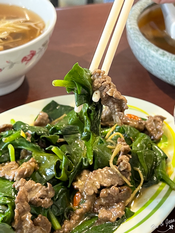 阿銘牛肉湯》蟬連三年「台南市清燙牛肉節」冠軍。提供全牛料理是愛好者的天堂 @紫色微笑 Ben&amp;Jean 饗樂生活