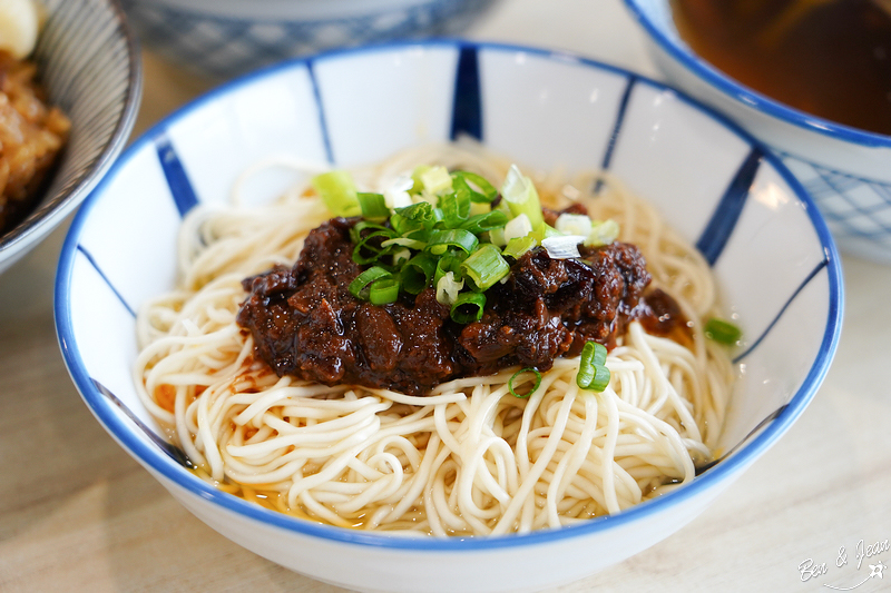 囍慶油飯》油飯、西魯肉、尚出名!! 榮獲農業部台灣天糰的特色油飯及台灣燴飯王獎項，美味看的見 @紫色微笑 Ben&amp;Jean 饗樂生活