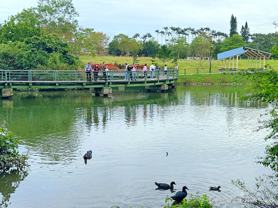 【龍潭湖風景區】宜蘭礁溪龍潭湖旁湖畔茶屋、絕美環湖步道、大碗公溜滑梯、白色貨櫃屋 @紫色微笑 Ben Jean 饗樂生活