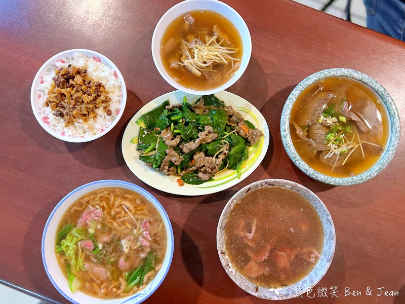 阿銘牛肉湯》蟬連三年「台南市清燙牛肉節」冠軍。提供全牛料理是愛好者的天堂 @紫色微笑 Ben&amp;Jean 饗樂生活