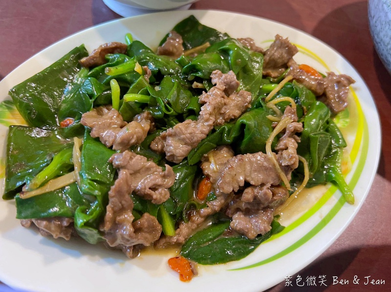 阿銘牛肉湯》蟬連三年「台南市清燙牛肉節」冠軍。提供全牛料理是愛好者的天堂 @紫色微笑 Ben&amp;Jean 饗樂生活