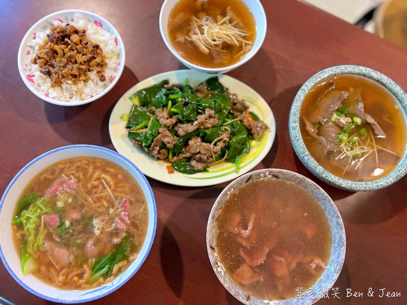 阿銘牛肉湯》蟬連三年「台南市清燙牛肉節」冠軍。提供全牛料理是愛好者的天堂 @紫色微笑 Ben&amp;Jean 饗樂生活