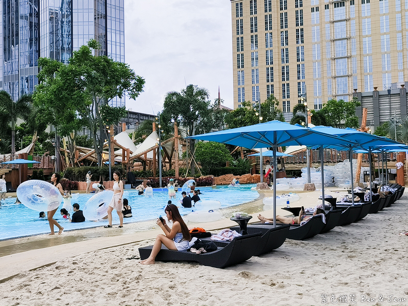 【2025新濠影滙水上樂園攻略】15個必玩設施推薦、購票優惠、交通整理|澳門最大室內外水樂園! @紫色微笑 Ben Jean 饗樂生活 【2025新濠影滙水上樂園攻略】15個必玩設施推薦、購票優惠、交通整理|澳門最大室內外水樂園! @紫色微笑 Ben Jean 饗樂生活