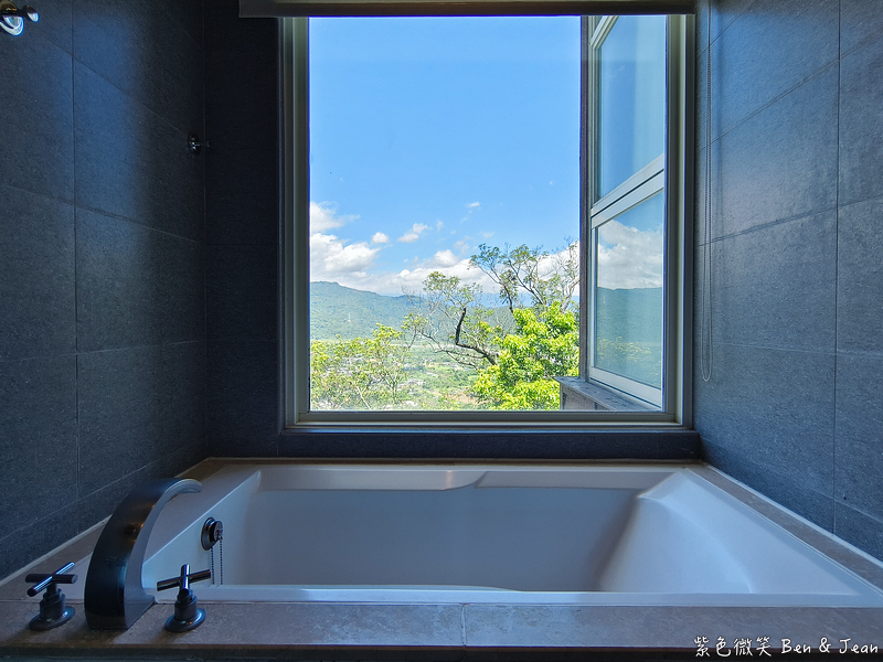 【香格里拉休閒農場】古早童玩有趣又好玩，檜木裝修自然香氛，夏日銀絨牡丹季正熱門 @紫色微笑 Ben Jean 饗樂生活