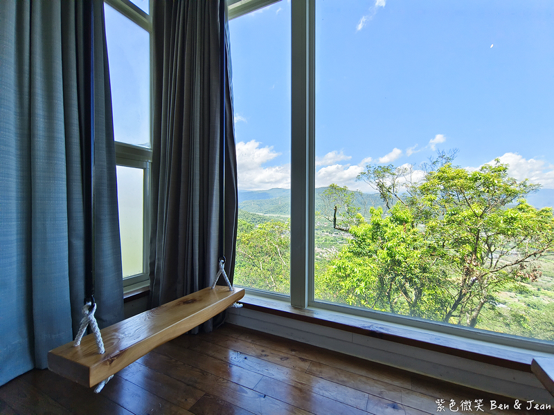 【香格里拉休閒農場】古早童玩有趣又好玩，檜木裝修自然香氛，夏日銀絨牡丹季正熱門 @紫色微笑 Ben Jean 饗樂生活