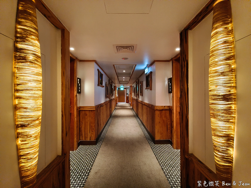 【香格里拉休閒農場】古早童玩有趣又好玩，檜木裝修自然香氛，夏日銀絨牡丹季正熱門 @紫色微笑 Ben Jean 饗樂生活