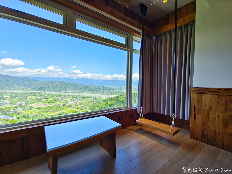 【香格里拉休閒農場】古早童玩有趣又好玩，檜木裝修自然香氛，夏日銀絨牡丹季正熱門 @紫色微笑 Ben Jean 饗樂生活