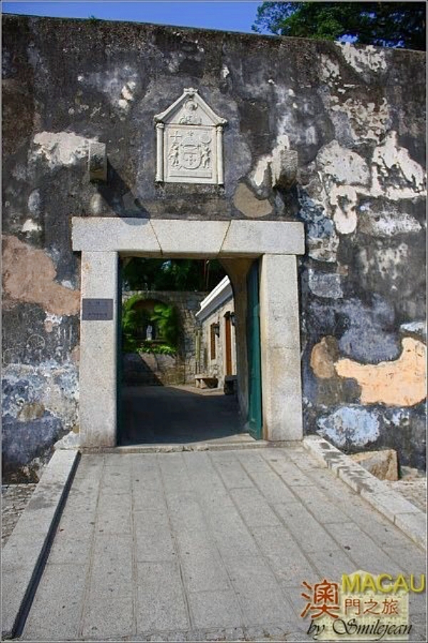 【澳門世界文化遺產】大炮台與舊城牆遺址,澳門歷史城區必訪景點 @紫色微笑 Ben Jean 饗樂生活 【澳門世界文化遺產】大炮台與舊城牆遺址,澳門歷史城區必訪景點 @紫色微笑 Ben Jean 饗樂生活