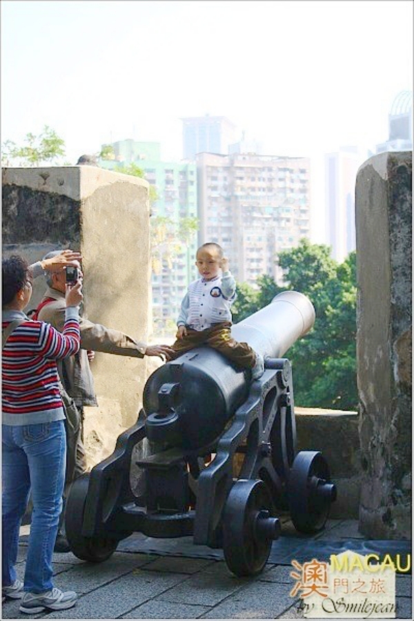 【澳門世界文化遺產】大炮台與舊城牆遺址,澳門歷史城區必訪景點 @紫色微笑 Ben Jean 饗樂生活 【澳門世界文化遺產】大炮台與舊城牆遺址,澳門歷史城區必訪景點 @紫色微笑 Ben Jean 饗樂生活