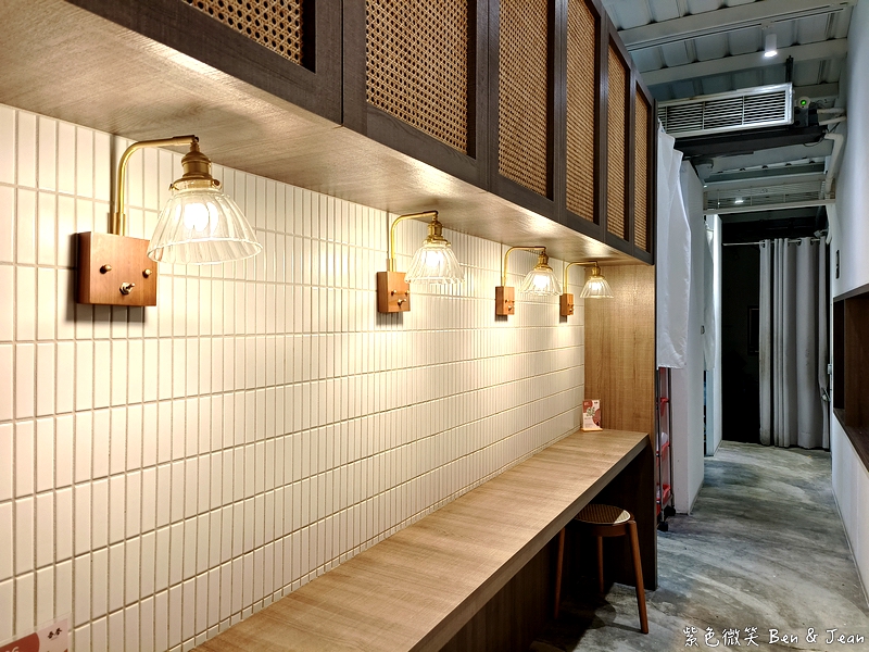 【吾春牛肉麵】宜蘭羅東文青牛肉麵專賣店，必吃紅燒、清燉牛肉麵，還有雞佛牛肉麵 (含菜單) @紫色微笑 Ben Jean 饗樂生活