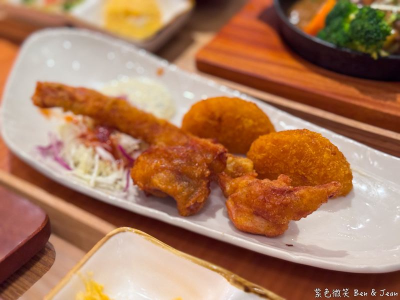 【米與多蜜 南港LaLaport店】必吃日本關西手打漢堡排｜炭香多汁＋菜單價位整理 @紫色微笑 Ben Jean 饗樂生活