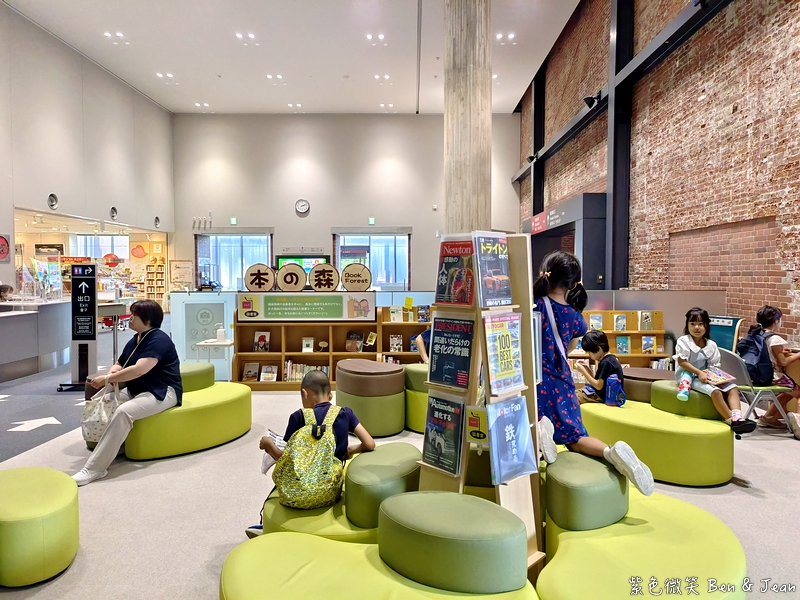 【TOYOTA產業技術紀念館】名古屋親子景點6歲以下免費入場！從紡織到汽車，了解豐田技術發展的殿堂，適合全家大小親子共遊 @紫色微笑 Ben Jean 饗樂生活