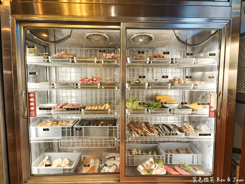 【路邊烤肉】菜單價位.宜蘭羅東人氣宵夜聚餐首選!戶外露營風燒烤+包廂空間~氣氛超chill @紫色微笑 Ben Jean 饗樂生活 【路邊烤肉】菜單價位.宜蘭羅東人氣宵夜聚餐首選!戶外露營風燒烤+包廂空間~氣氛超chill @紫色微笑 Ben Jean 饗樂生活