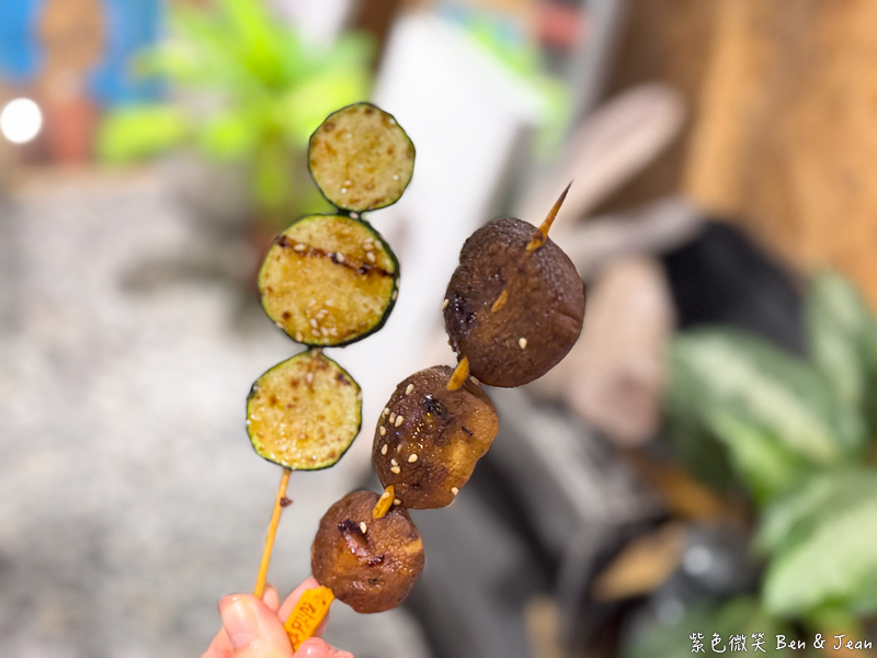 【路邊烤肉】菜單價位.宜蘭羅東人氣宵夜聚餐首選!戶外露營風燒烤+包廂空間~氣氛超chill @紫色微笑 Ben Jean 饗樂生活 【路邊烤肉】菜單價位.宜蘭羅東人氣宵夜聚餐首選!戶外露營風燒烤+包廂空間~氣氛超chill @紫色微笑 Ben Jean 饗樂生活