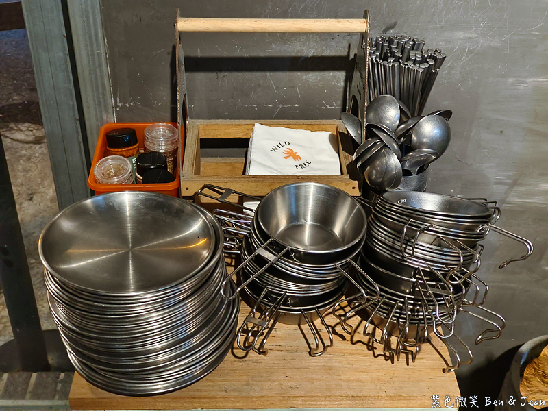 【路邊烤肉】菜單價位.宜蘭羅東人氣宵夜聚餐首選!戶外露營風燒烤+包廂空間~氣氛超chill @紫色微笑 Ben Jean 饗樂生活 【路邊烤肉】菜單價位.宜蘭羅東人氣宵夜聚餐首選!戶外露營風燒烤+包廂空間~氣氛超chill @紫色微笑 Ben Jean 饗樂生活