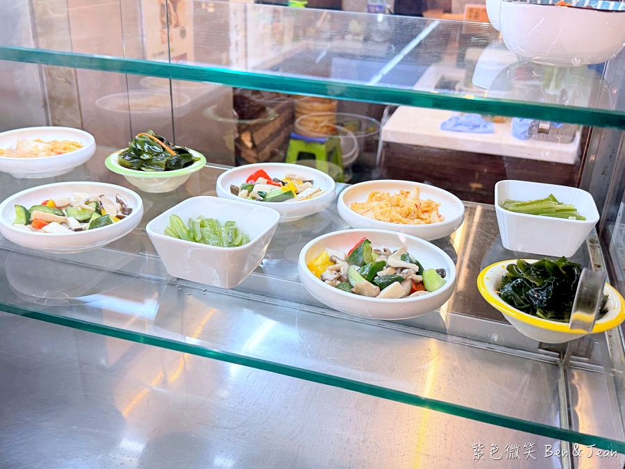 【崔記小館】羅東隱藏巷弄平價北方麵食館，必吃大滷麵、大餅捲牛肉、栗子燒雞飯、蔥油餅 @紫色微笑 Ben Jean 饗樂生活