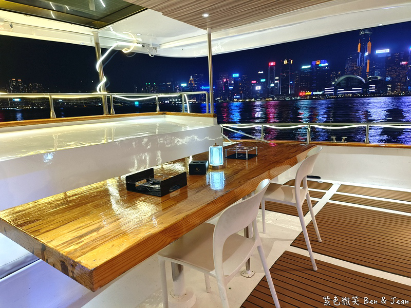 【香港維多利亞港夜遊】永安號. 張保仔(鴨靈號).豪華遊艇船票價格行程時間,幻彩詠香江、登船賞景好chill @紫色微笑 Ben Jean 饗樂生活 【香港維多利亞港夜遊】永安號. 張保仔(鴨靈號).豪華遊艇船票價格行程時間,幻彩詠香江、登船賞景好chill @紫色微笑 Ben Jean 饗樂生活