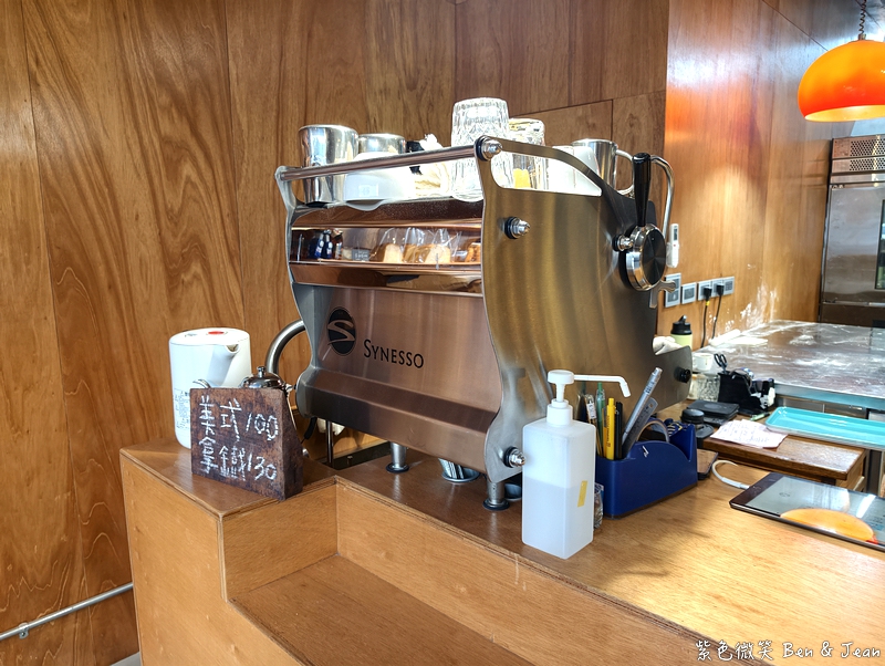 【村華麵包店】招牌海鹽奶油捲Q彈愈嚼愈香，高品質歐式麵包控必訪！ @紫色微笑 Ben Jean 饗樂生活