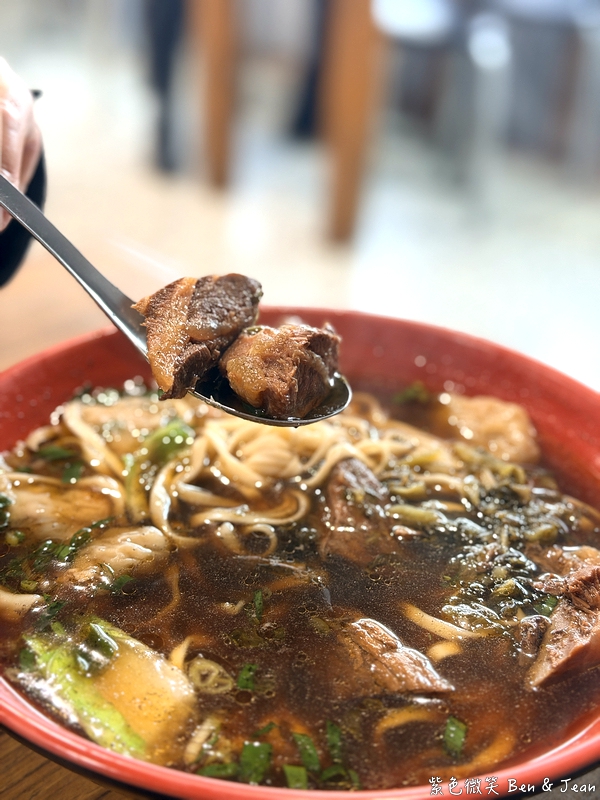 【老劉牛肉麵】宜蘭五結40年老店,龍德工業區上班族的最愛,多樣化小菜份量多 @紫色微笑 Ben Jean 饗樂生活 【老劉牛肉麵】宜蘭五結40年老店,龍德工業區上班族的最愛,多樣化小菜份量多 @紫色微笑 Ben Jean 饗樂生活