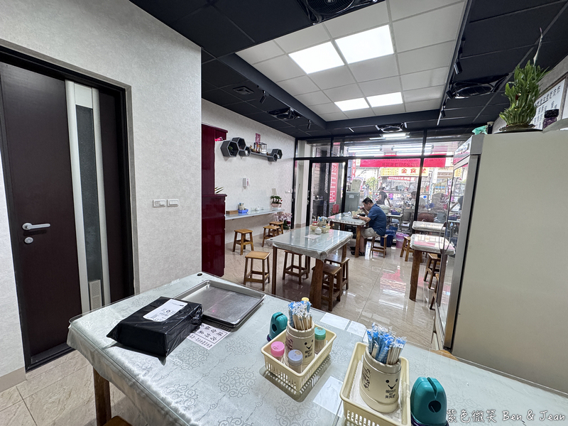 【宜蘭文昌炸醬麵｜原聖母醫院中正南路】冬山義成路必吃古早味炸醬麵、乾拌麵、肉燥乾麵、油酥排骨麵、餛飩魚丸湯 @紫色微笑 Ben Jean 饗樂生活