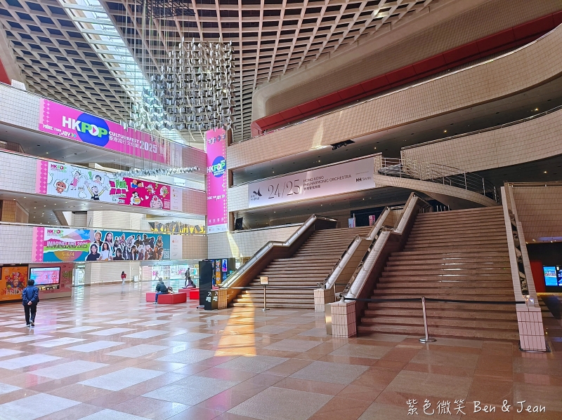 【香港維多利亞港夜遊】永安號. 張保仔(鴨靈號).豪華遊艇船票價格行程時間，幻彩詠香江、登船賞景好chill @紫色微笑 Ben Jean 饗樂生活