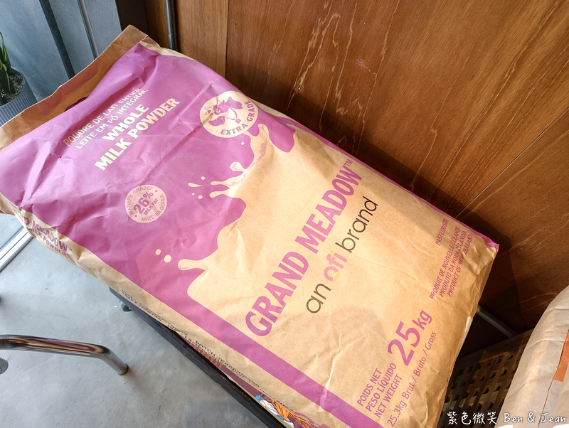 【村華麵包店】招牌海鹽奶油捲Q彈愈嚼愈香，高品質歐式麵包控必訪！ @紫色微笑 Ben Jean 饗樂生活