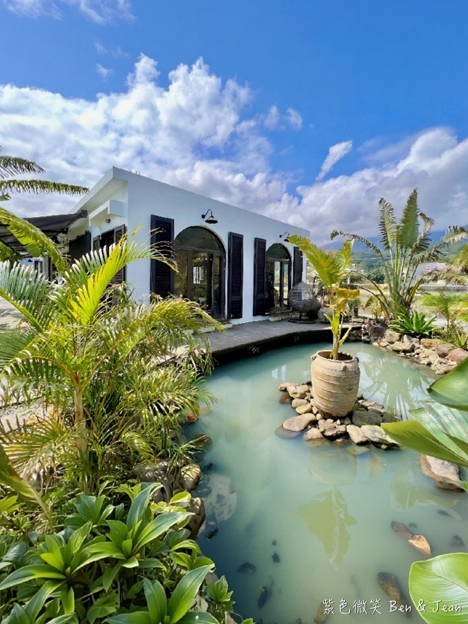 【蒔花咖啡】純白咖啡廳北非摩洛哥風格建築,早午餐、香料塔吉鍋、甜點下午茶(最新菜單價格) @紫色微笑 Ben Jean 饗樂生活 【蒔花咖啡】純白咖啡廳北非摩洛哥風格建築,早午餐、香料塔吉鍋、甜點下午茶(最新菜單價格) @紫色微笑 Ben Jean 饗樂生活