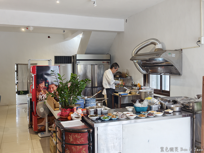 【鄧師傅牛肉麵】宜蘭壯圍必吃限量紅燒三寶牛肉麵，最新店址菜單價位，江浙菜底蘊湯頭清甜甘醇 @紫色微笑 Ben Jean 饗樂生活