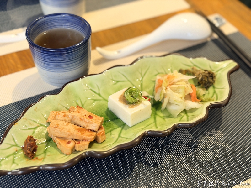 【海牛樓】只賣半筋半肉牛肉麵！湯濃肉大塊，獨創四重奏吃法超有趣 @紫色微笑 Ben Jean 饗樂生活