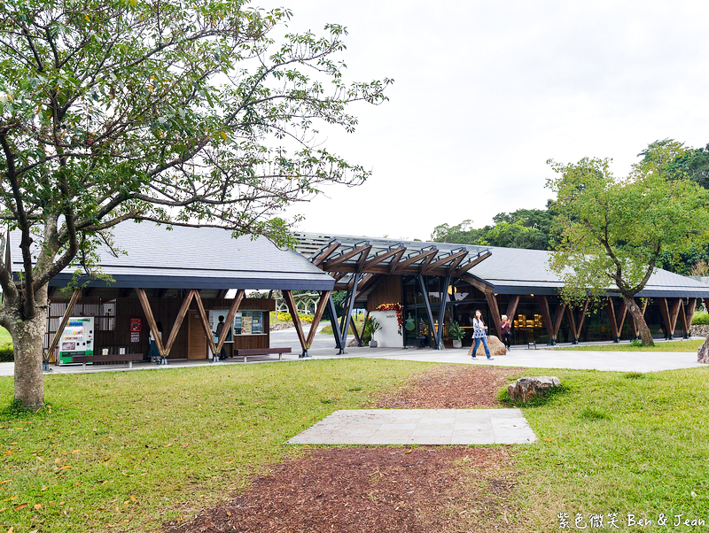 【Herbelle Tea 湖畔茶屋】宜蘭礁溪龍潭湖畔絕美湖景咖啡廳,坐擁龍潭湖畔第一排絕美湖景,寵物友善、高CP值打卡熱點 @紫色微笑 Ben Jean 饗樂生活 【Herbelle Tea 湖畔茶屋】宜蘭礁溪龍潭湖畔絕美湖景咖啡廳,坐擁龍潭湖畔第一排絕美湖景,寵物友善、高CP值打卡熱點 @紫色微笑 Ben Jean 饗樂生活