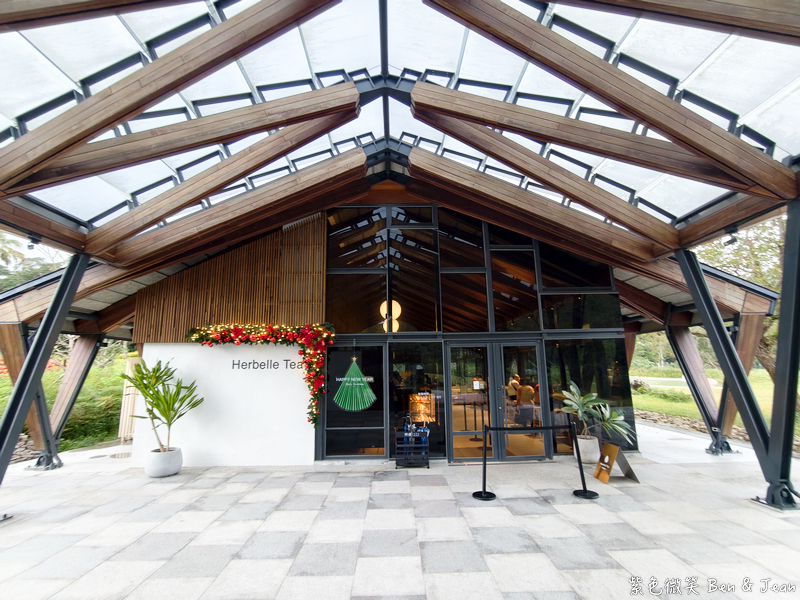 【Herbelle Tea 湖畔茶屋】宜蘭礁溪龍潭湖畔絕美湖景咖啡廳,坐擁龍潭湖畔第一排絕美湖景,寵物友善、高CP值打卡熱點 @紫色微笑 Ben Jean 饗樂生活 【Herbelle Tea 湖畔茶屋】宜蘭礁溪龍潭湖畔絕美湖景咖啡廳,坐擁龍潭湖畔第一排絕美湖景,寵物友善、高CP值打卡熱點 @紫色微笑 Ben Jean 饗樂生活