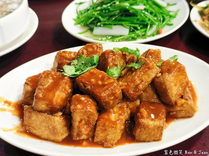 【番割田甕缸雞】雞皮脆肉鮮嫩多汁帶有柴燒香氣,國道五號蘇澳交流道下高人氣美食 @紫色微笑 Ben Jean 饗樂生活 【番割田甕缸雞】雞皮脆肉鮮嫩多汁帶有柴燒香氣,國道五號蘇澳交流道下高人氣美食 @紫色微笑 Ben Jean 饗樂生活