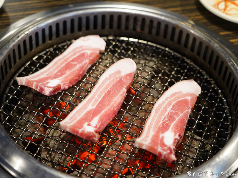 【天滿燒肉】宜蘭燒肉吃到飽推薦!天滿燒肉只要399元,高CP值炭火燒肉無限享用! @紫色微笑 Ben Jean 饗樂生活 【天滿燒肉】宜蘭燒肉吃到飽推薦!天滿燒肉只要399元,高CP值炭火燒肉無限享用! @紫色微笑 Ben Jean 饗樂生活