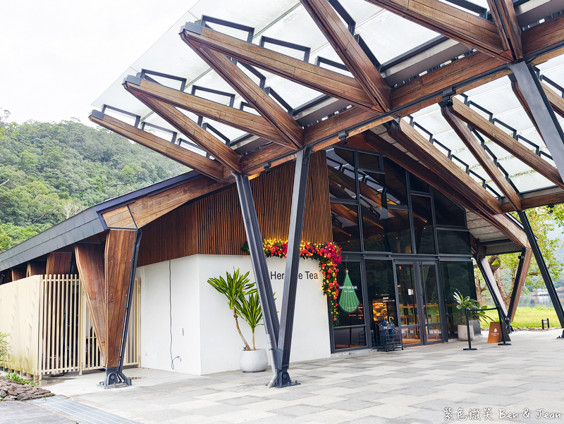 【Herbelle Tea 湖畔茶屋】宜蘭礁溪龍潭湖畔絕美湖景咖啡廳,坐擁龍潭湖畔第一排絕美湖景,寵物友善、高CP值打卡熱點 @紫色微笑 Ben Jean 饗樂生活 【Herbelle Tea 湖畔茶屋】宜蘭礁溪龍潭湖畔絕美湖景咖啡廳,坐擁龍潭湖畔第一排絕美湖景,寵物友善、高CP值打卡熱點 @紫色微笑 Ben Jean 饗樂生活