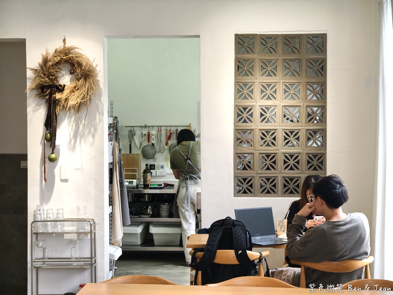 【很美咖啡】壯圍特色肉桂捲與手工甜點天堂！文青必訪質感咖啡廳 @紫色微笑 Ben Jean 饗樂生活